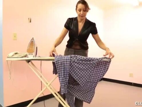 Sweet Housewife's Morning Handjob
