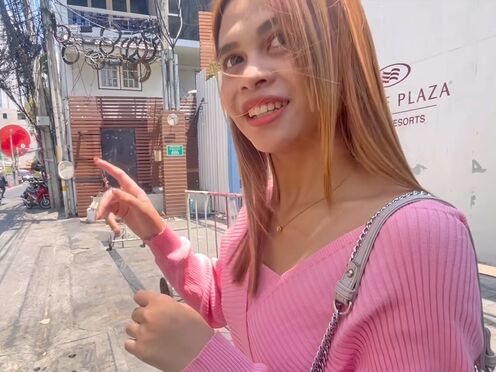 Innocent Thai teen amateur fuck on video after a Tuk Tuk ride