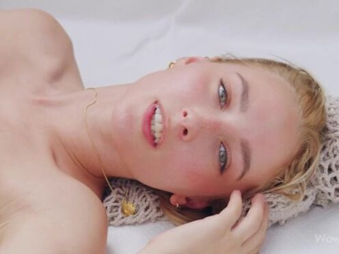 Sensual Solo Session with Kelly Collins