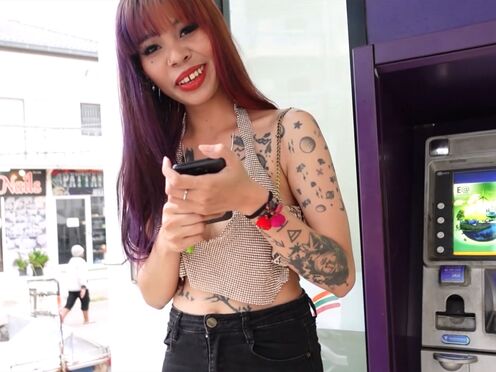 Hot Thai MILF picked up at 7 11 & taken for a ride in a TukTuk