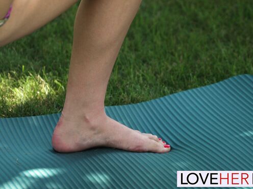 Fit Babe Peachlollypop Screwed Outdoors After Worshipping