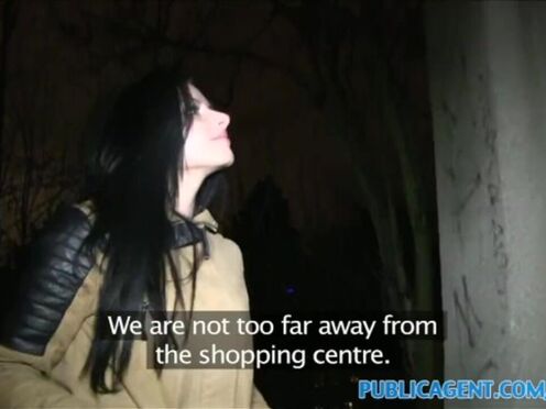 Hot Babe Outdoor Fuck Fest