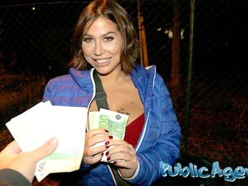 Spunking on Heidi Van Horny's Wet Cunt in Public