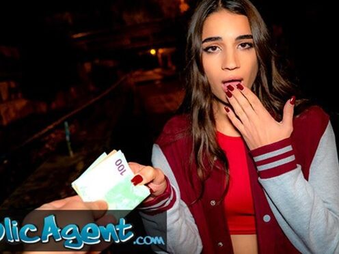 French Model Fucks Stranger Publicly