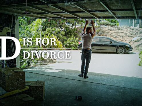 Divorced Muscle Hunk Finally Has First Gay Experience