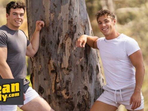 Muscular Hunks Cum Hard Together