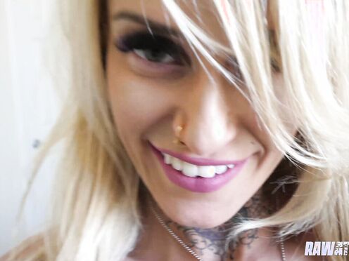 Tatted Chick Stephanie Love Gets A Passionate Cunt Pounding