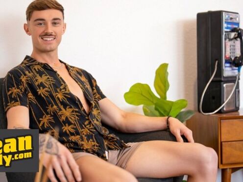 Phoenix's Erotic Solo Show Ends in Explosive Release