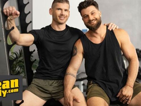 Sweaty Gym Encounter: Blake Fucks Heath