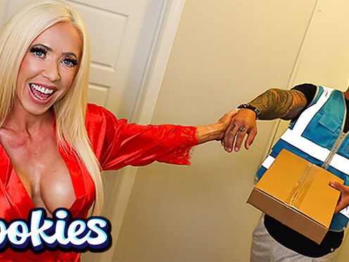 NOOKIES: Mandy Monroe’s Special Sausage Delivery Fuck