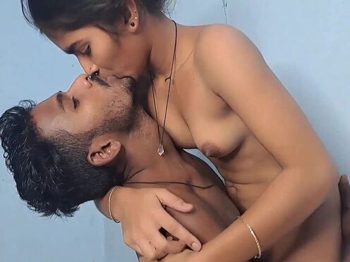 18 Year Old Natural Tits Dorm Babe Beaver Fucking First Sex