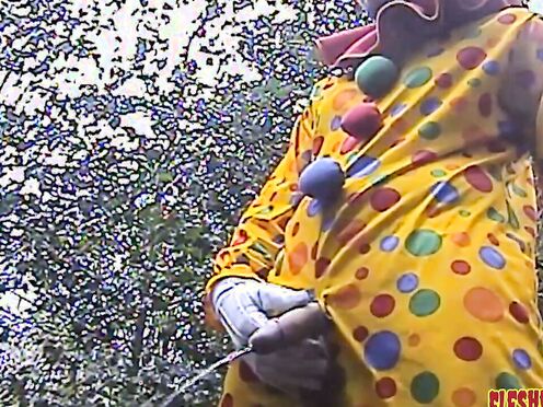 FleshPotFilms: Hans Berlins Domineering Encounter With Mischievous Clown Barney