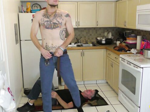 ManPuppy: Jake Skittles Shows Richard Lennox Who Is The Boss With Intense Face S