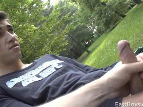 Handjob in Public Park