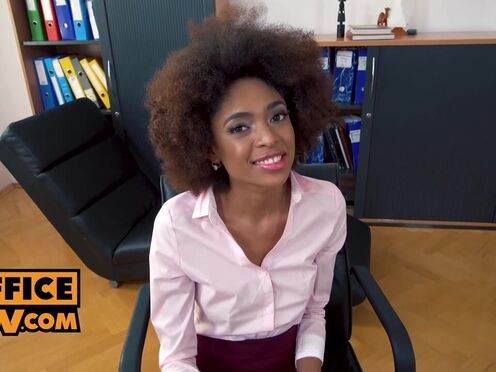 OfficePOV: Luna Corazon celebrates with a juicy cunt fuck