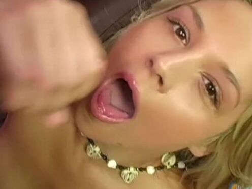 Vandella Handjob