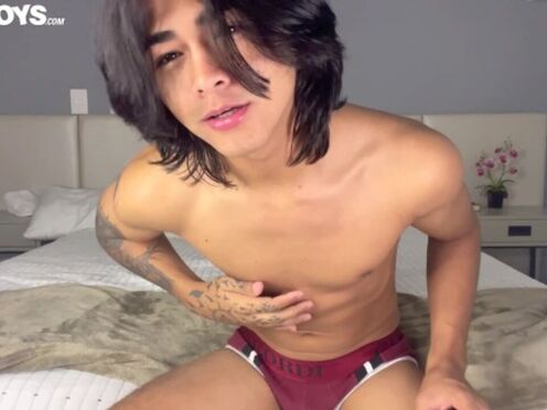 Teen latina boy jerking off his prick