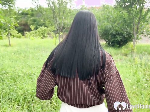 Met This Mesmerizing Babe In The Park & Screwed Her Wild Right In Public