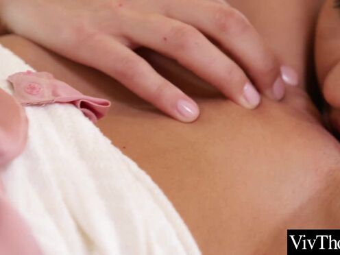 Sexy brunette shows beautiful blonde how to enjoy lesbian sex