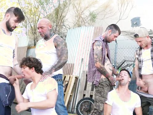 TRAILERTRASHBOYS Groupsex Session With Multiple Gays
