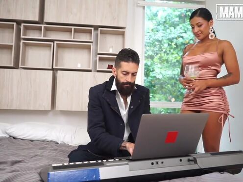 Latin With Perfect Body Squirts & Gets Cum In Mouth