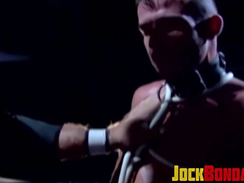 Inked wrestler tied up & dominated by his opponent
