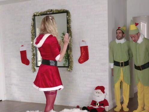 Mature COUGAR Brandi Love brings Love & Joy & Juggs