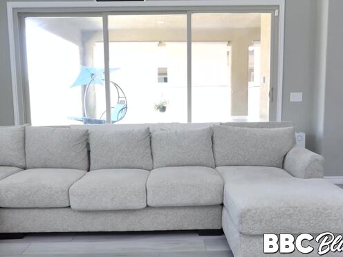 MOMMY Joslyn James sucks huge black cock to teach stepdaughter a lesson