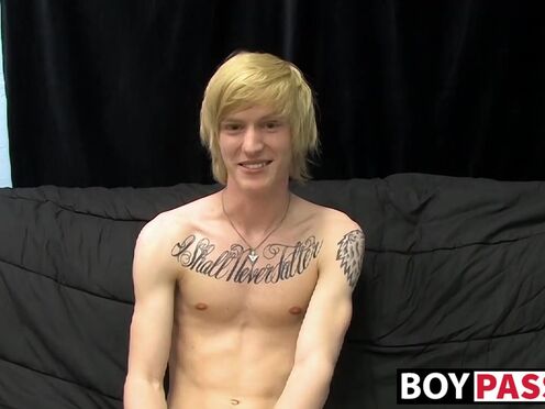 Kinky tatted twink Dustin jerking off in passionate solo