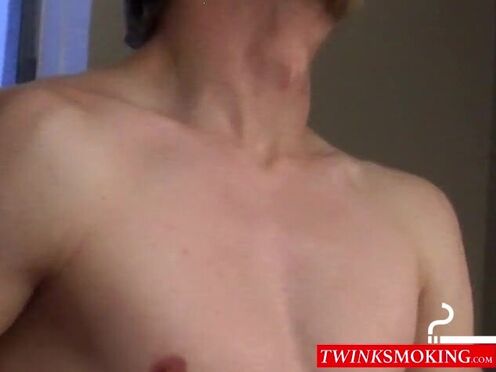 Sexy smoke & suck action with seductive Dustin & Ian