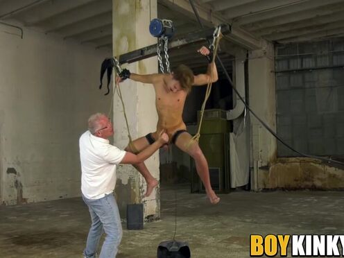Rough handjob & bondage with charming twink & kinky daddy