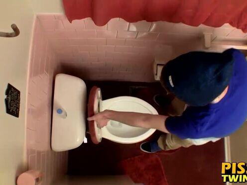 Devin Reynolds grabs his shaft & unloads in the toilet