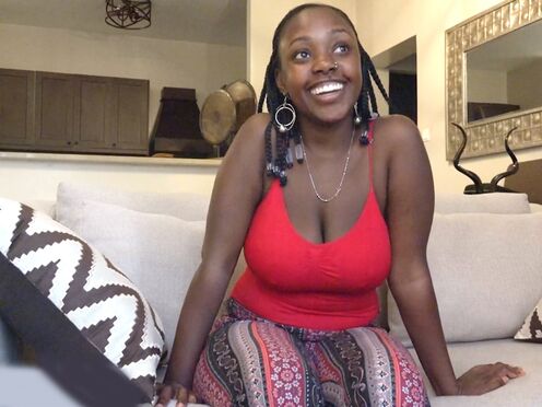 Big tits buxxom African amateur puts out on a fake casting call