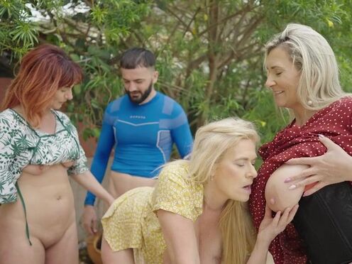 Poolside Groupsex with Lustful German Stepmommies